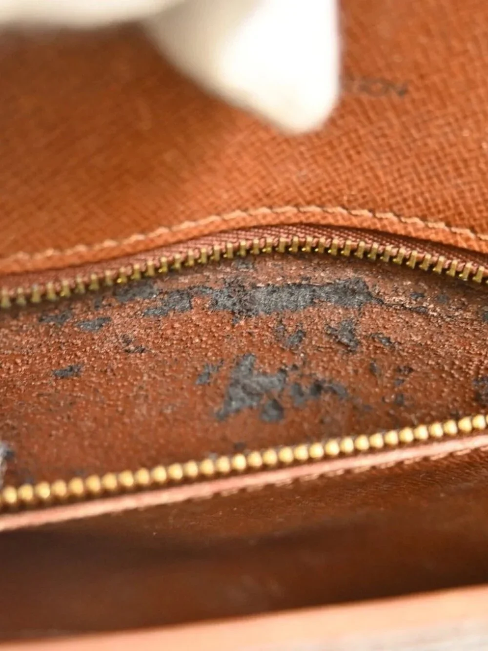 LOUIS VUITTON SAINT CLOUD GM SHOULDER BAG MONOGRAM